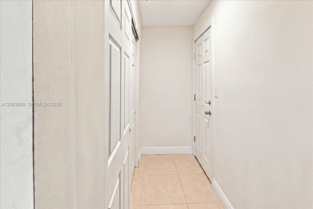 20340 NW 42nd Ave , Miami Gardens, FL 33055 Photo