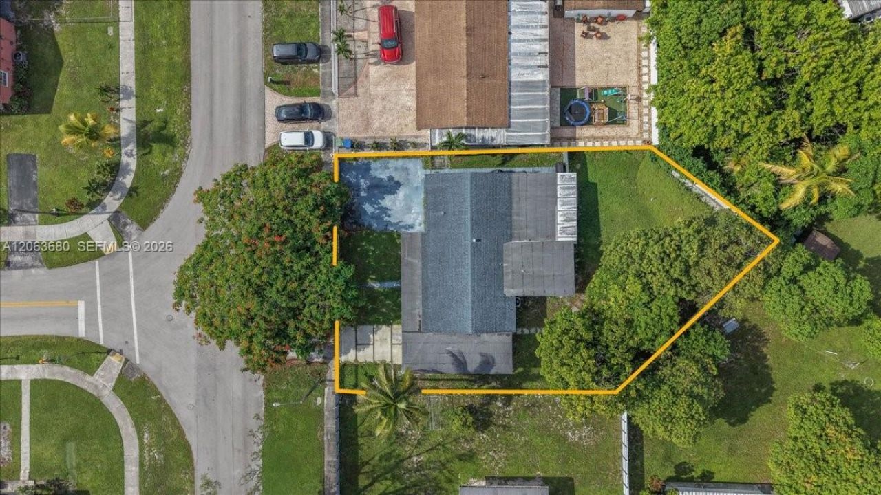 20340 NW 42nd Ave , Miami Gardens, FL 33055 Photo