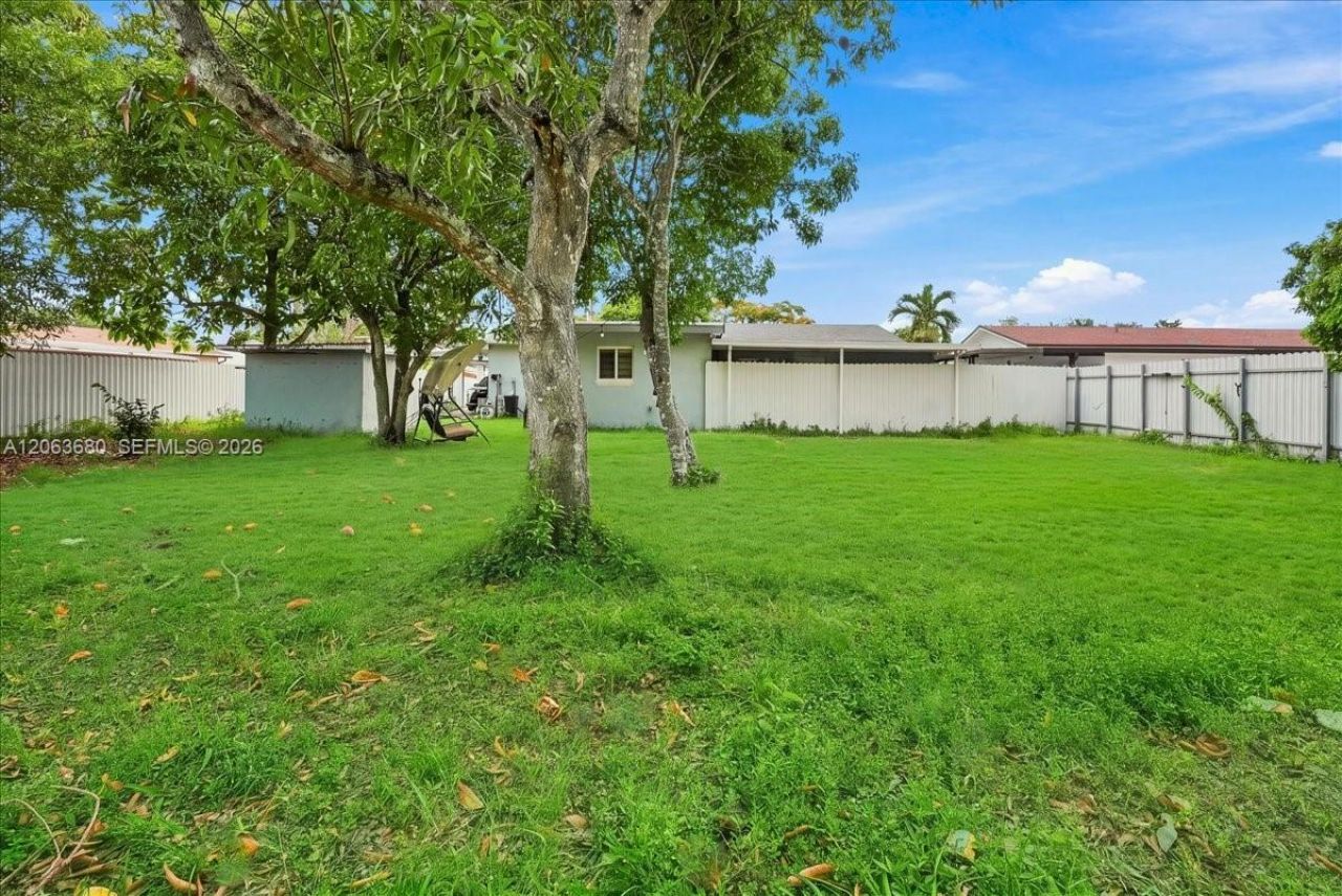 20340 NW 42nd Ave , Miami Gardens, FL 33055 Photo