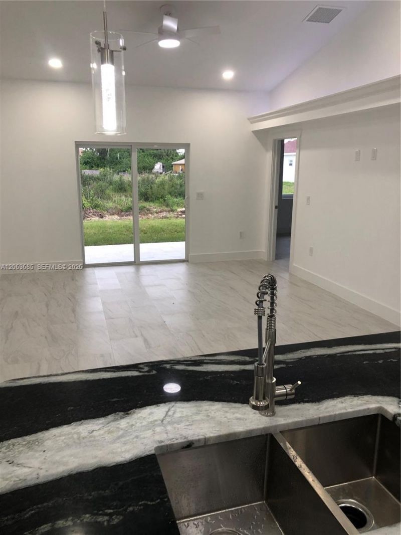 4572/4574 Golfview Blvd , Lehigh Acres, FL 33973 Photo