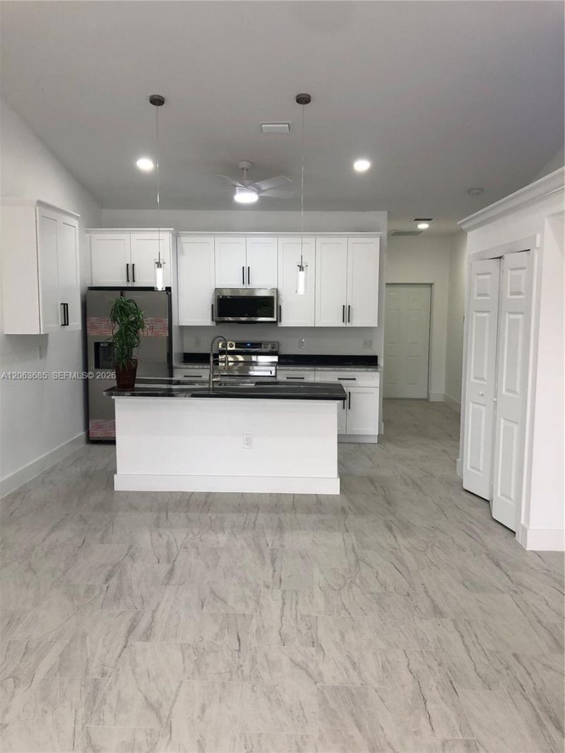 4572/4574 Golfview Blvd , Lehigh Acres, FL 33973 Photo
