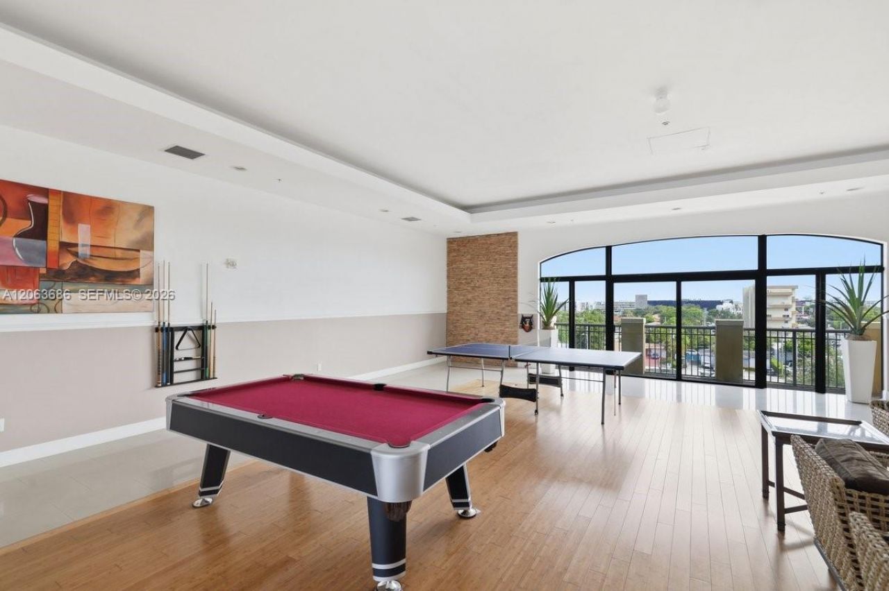 4242 NW 2nd St, Unit 807, Miami, FL 33126 Photo