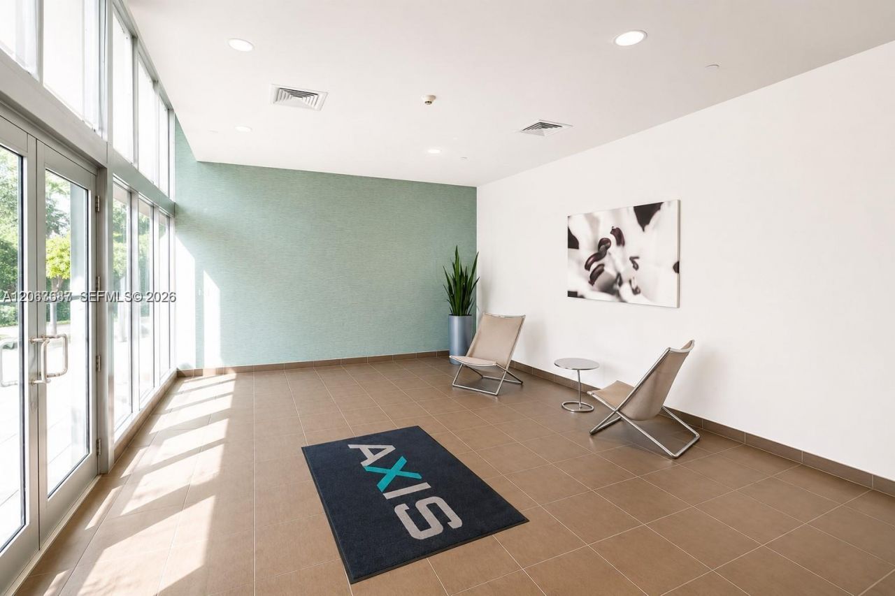 79 SW 12 St , Unit 1707, Miami, FL 33130 Photo
