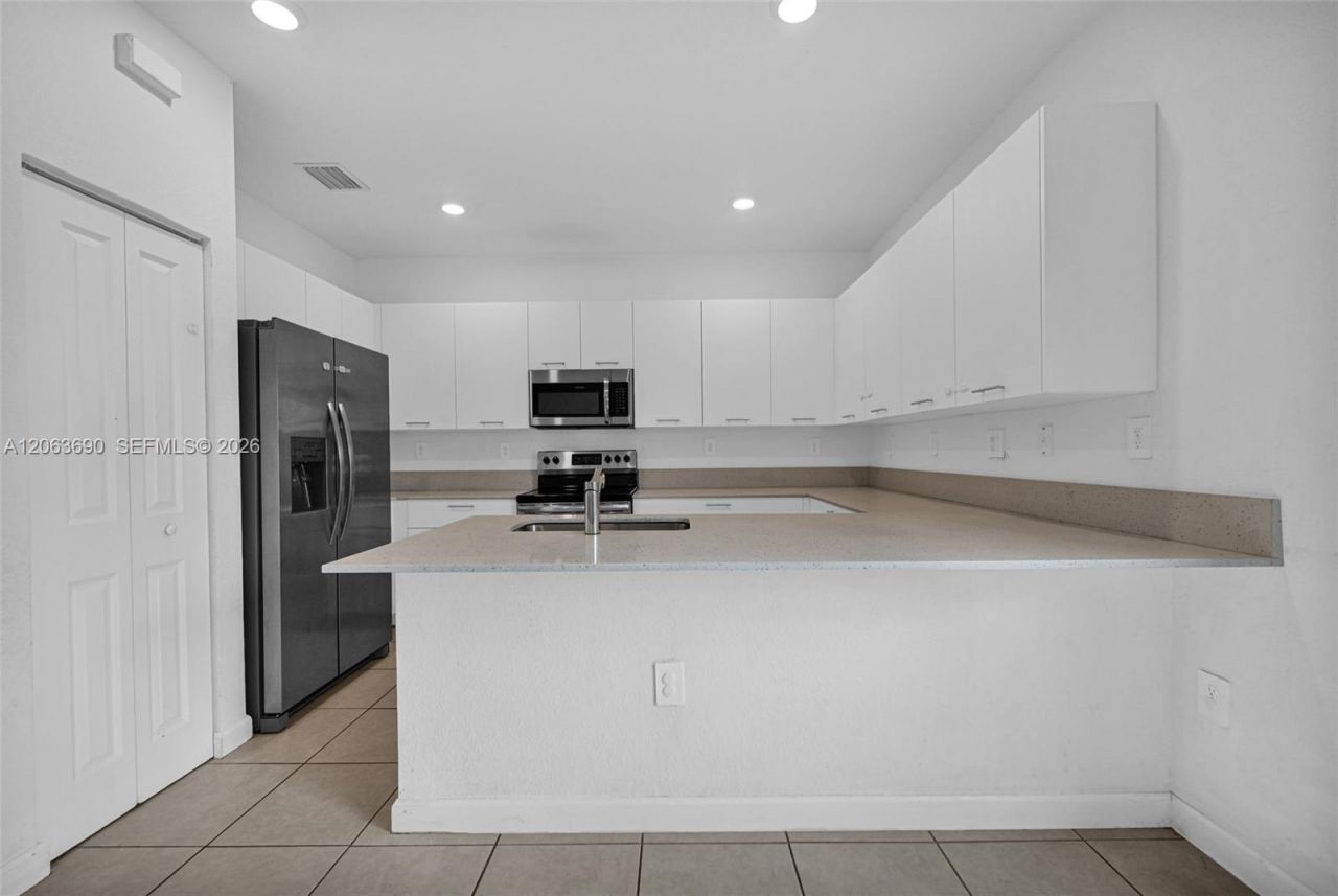 12429 NW 23rd Ct, Unit 12429, Miami, FL 33167 Photo