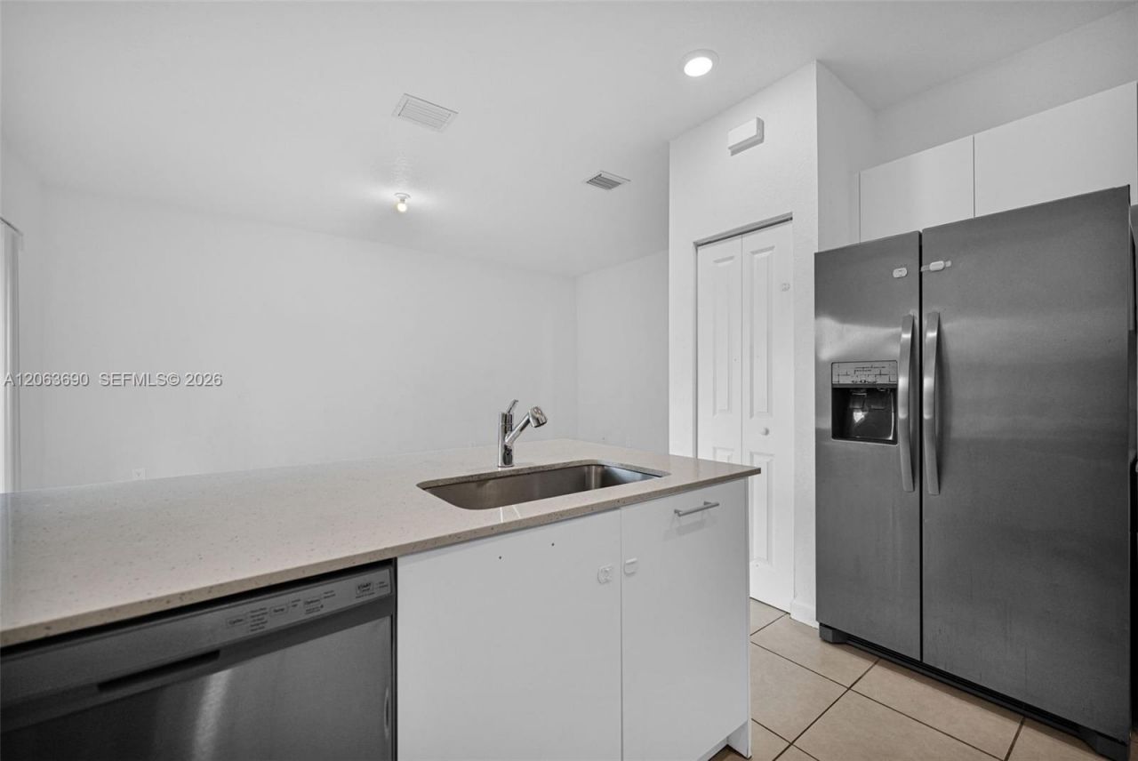 12429 NW 23rd Ct, Unit 12429, Miami, FL 33167 Photo