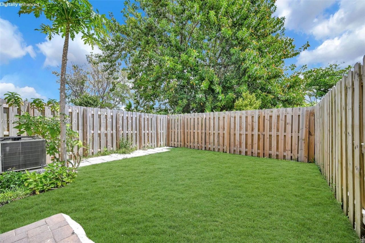 12429 NW 23rd Ct, Unit 12429, Miami, FL 33167 Photo