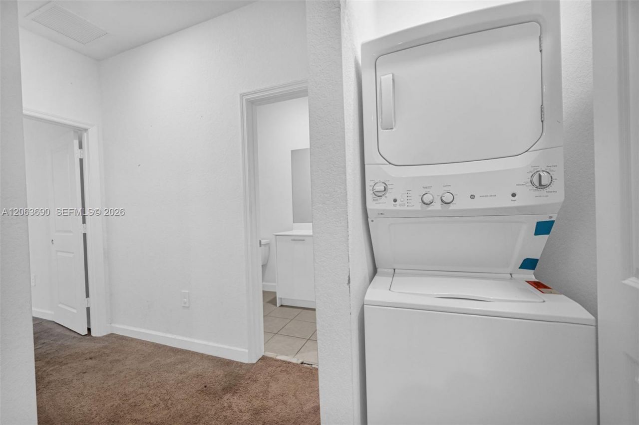 12429 NW 23rd Ct, Unit 12429, Miami, FL 33167 Photo