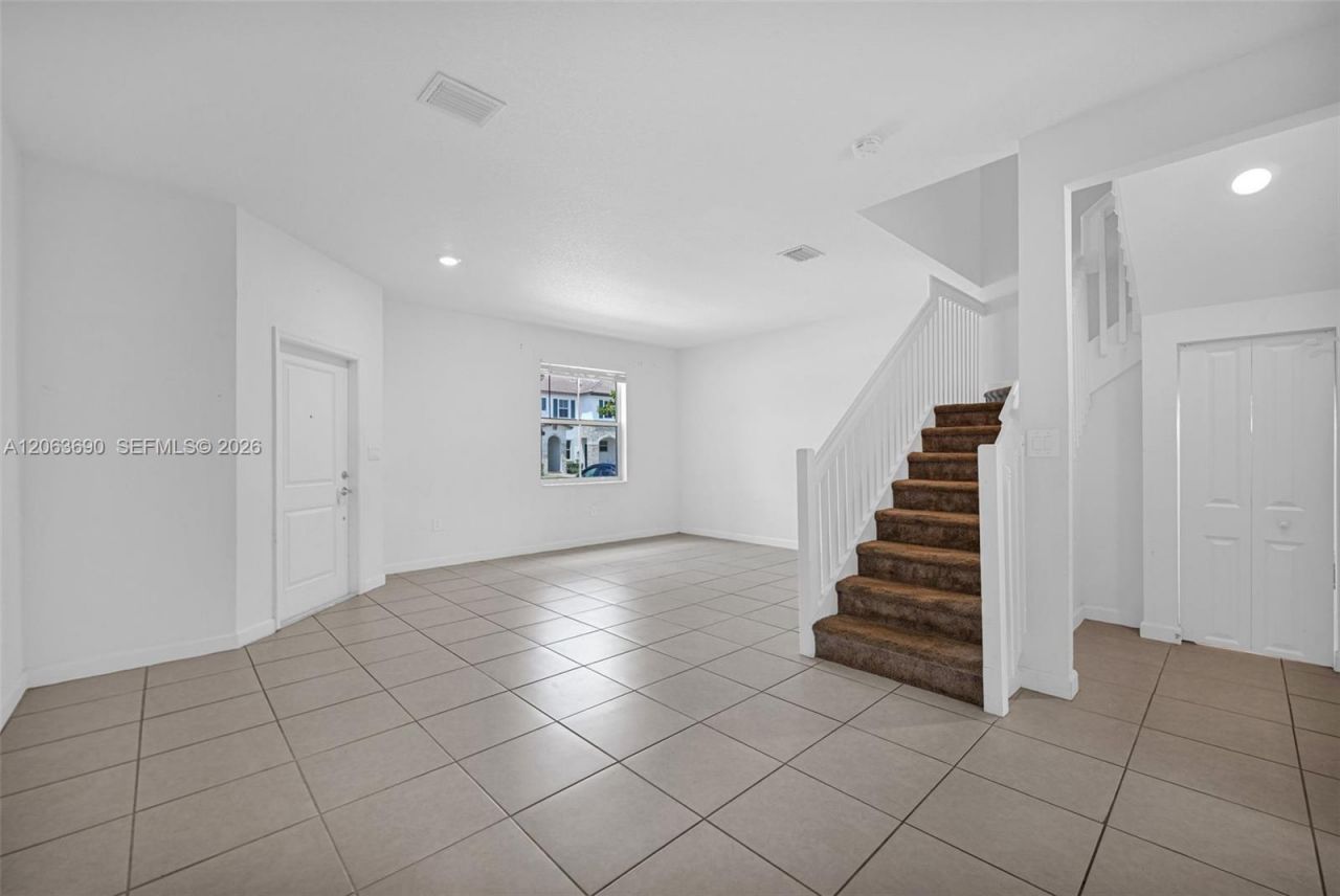 12429 NW 23rd Ct, Unit 12429, Miami, FL 33167 Photo