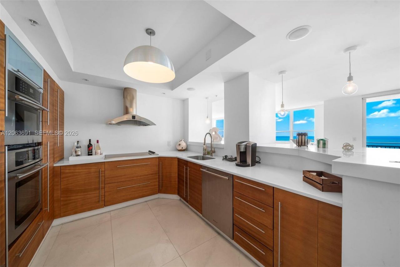 90 Alton Rd , Unit PH3209, Miami Beach, FL 33139 Photo