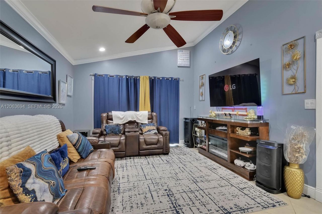 3740 Marlberry Ln, Miramar, FL 33025 Photo