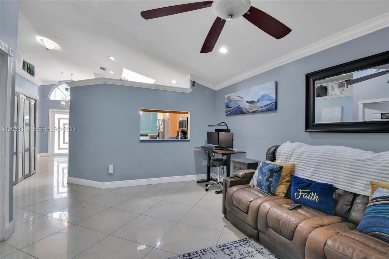 3740 Marlberry Ln, Miramar, FL 33025 Photo