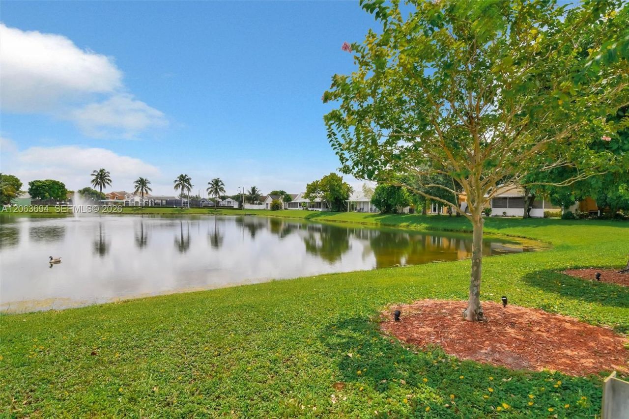 3740 Marlberry Ln, Miramar, FL 33025 Photo