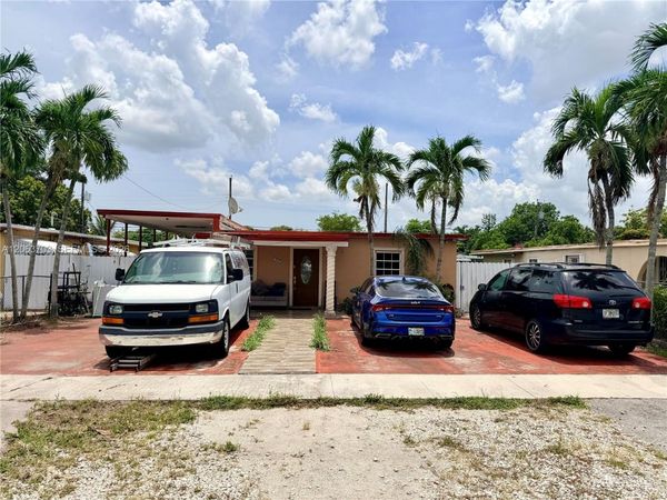 142 E 45th St , Hialeah, FL 33013