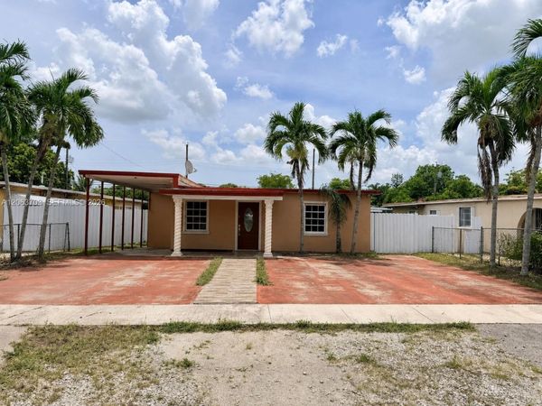 142 E 45th St, Hialeah, FL 33013