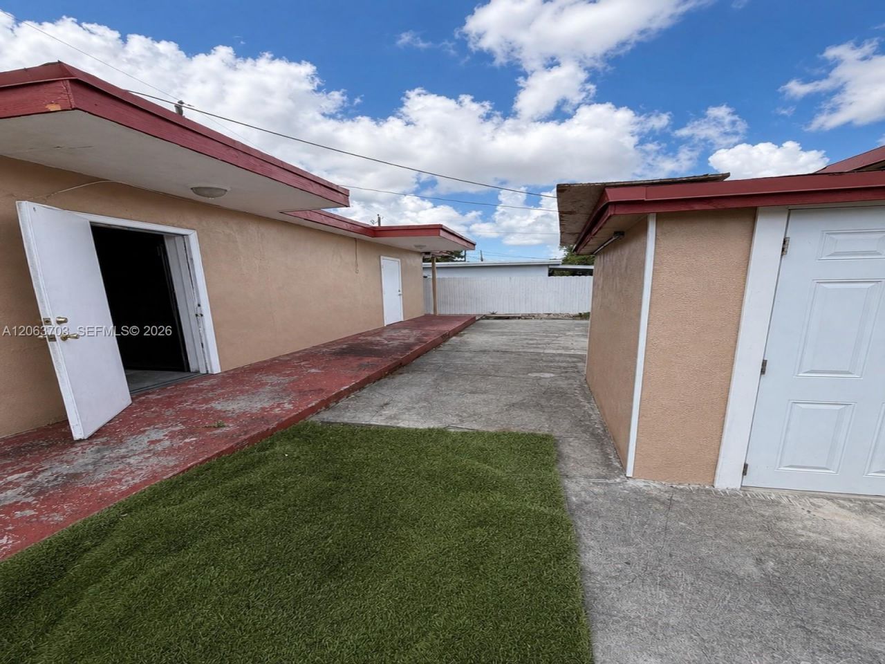 142 E 45th St, Hialeah, FL 33013 Photo