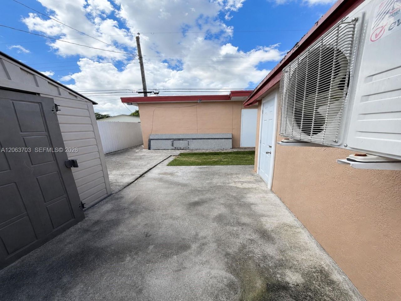 142 E 45th St, Hialeah, FL 33013 Photo