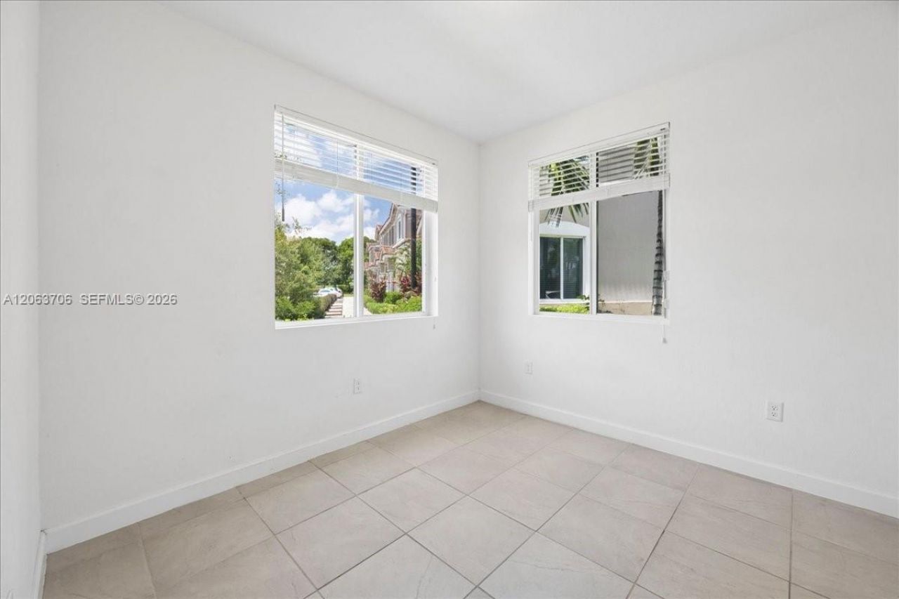 2478 SE 10th Ct, Homestead, FL 33035 Photo