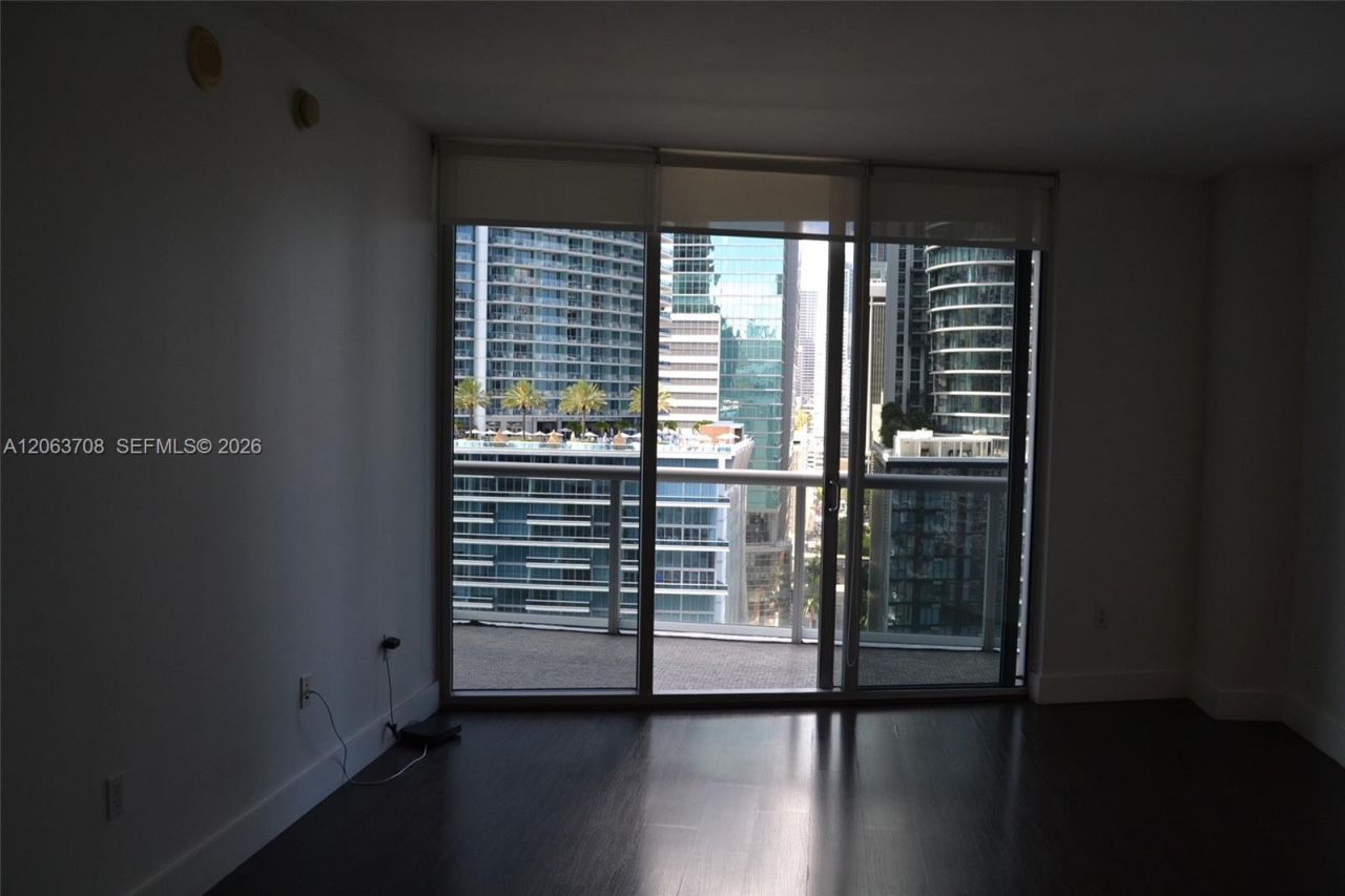 475 Brickell Ave , Unit 1814, Miami, FL 33131 Photo