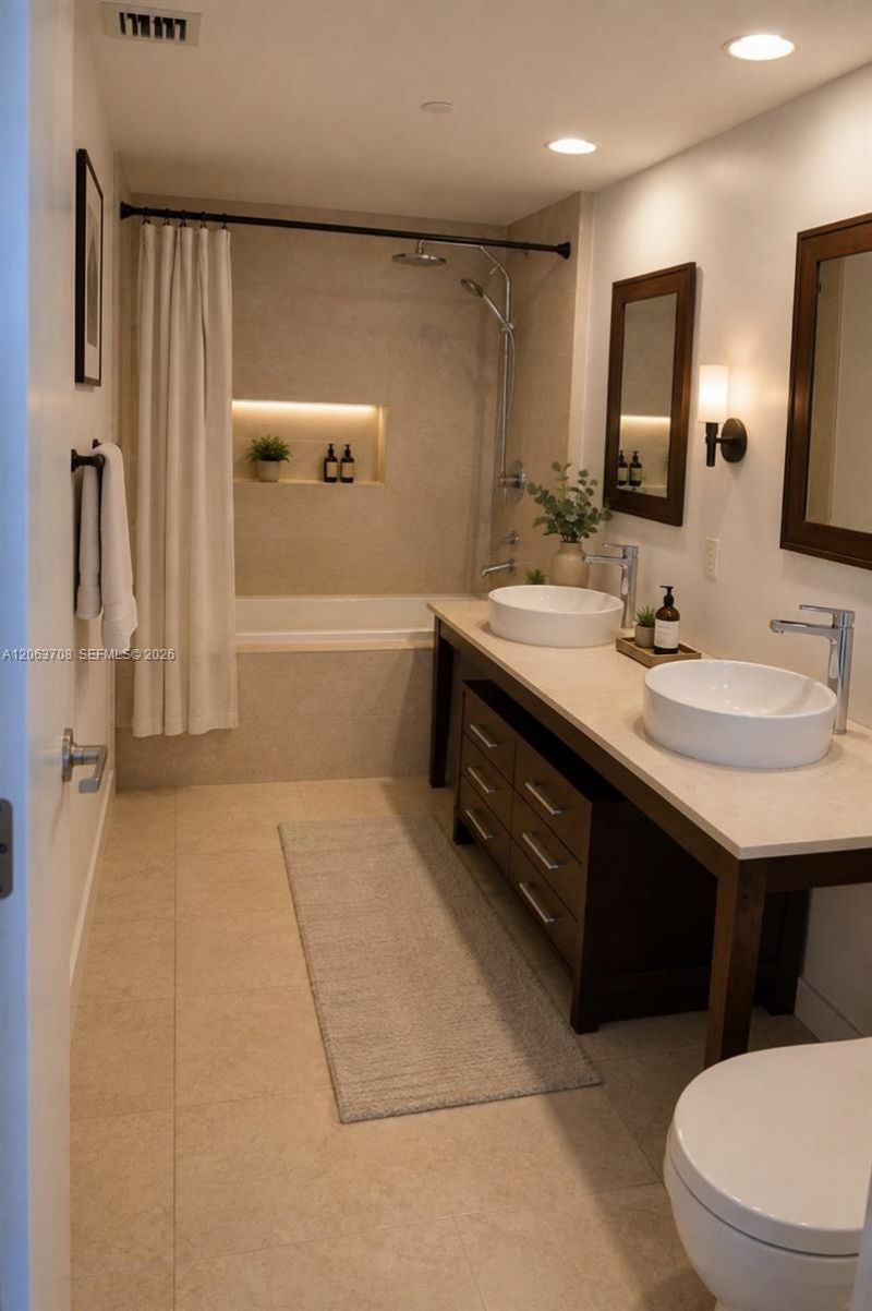 475 Brickell Ave , Unit 1814, Miami, FL 33131 Photo