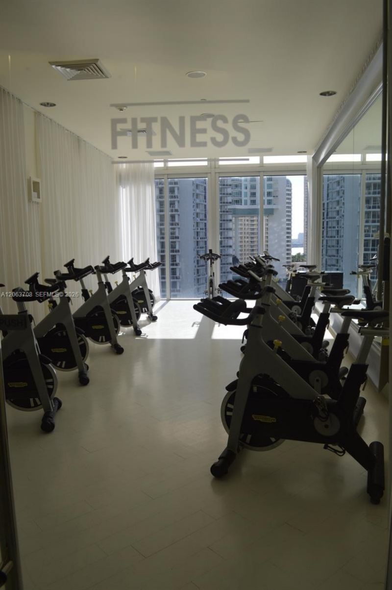 475 Brickell Ave , Unit 1814, Miami, FL 33131 Photo