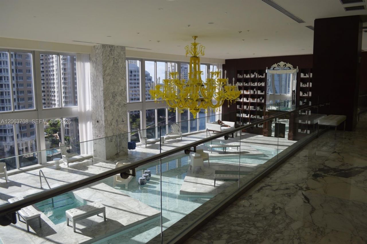 475 Brickell Ave , Unit 1814, Miami, FL 33131 Photo