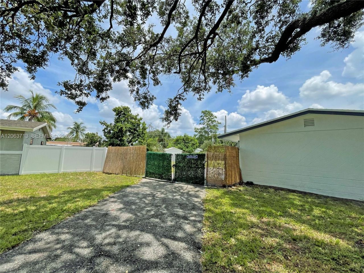1606 NW 12th Ave, Fort Lauderdale, FL 33311 Photo