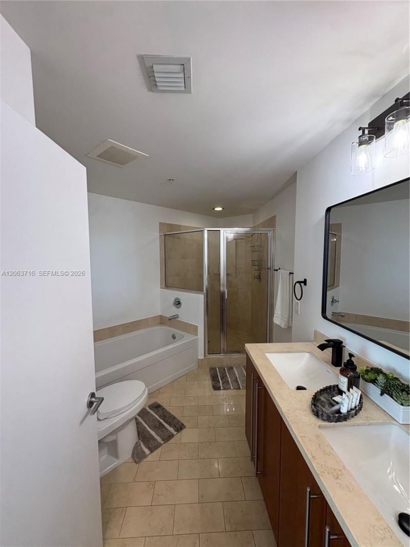 1111 SW 1st Ave, Unit 3014-N, Miami, FL 33130 Photo