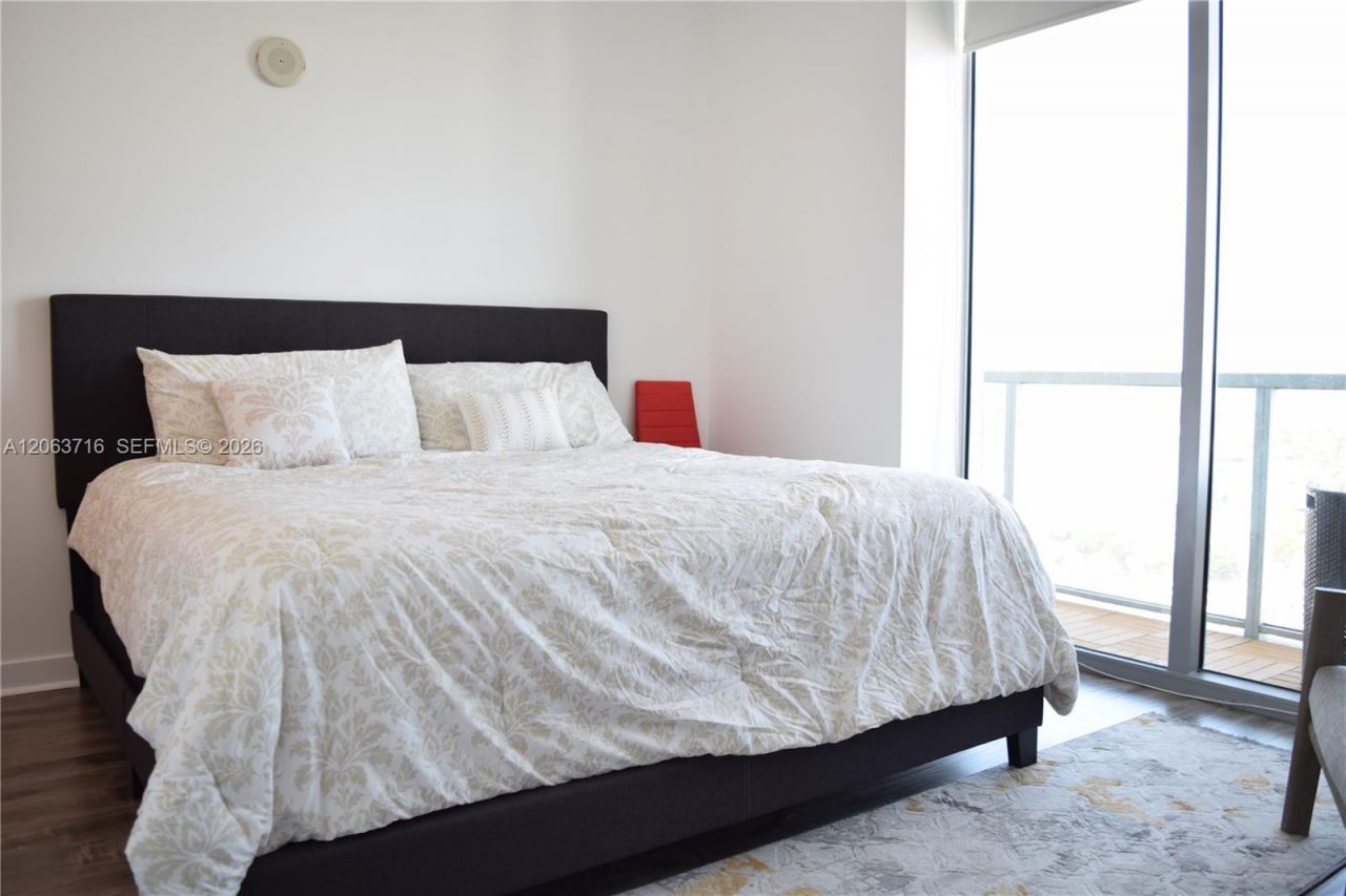 1111 SW 1st Ave, Unit 3014-N, Miami, FL 33130 Photo