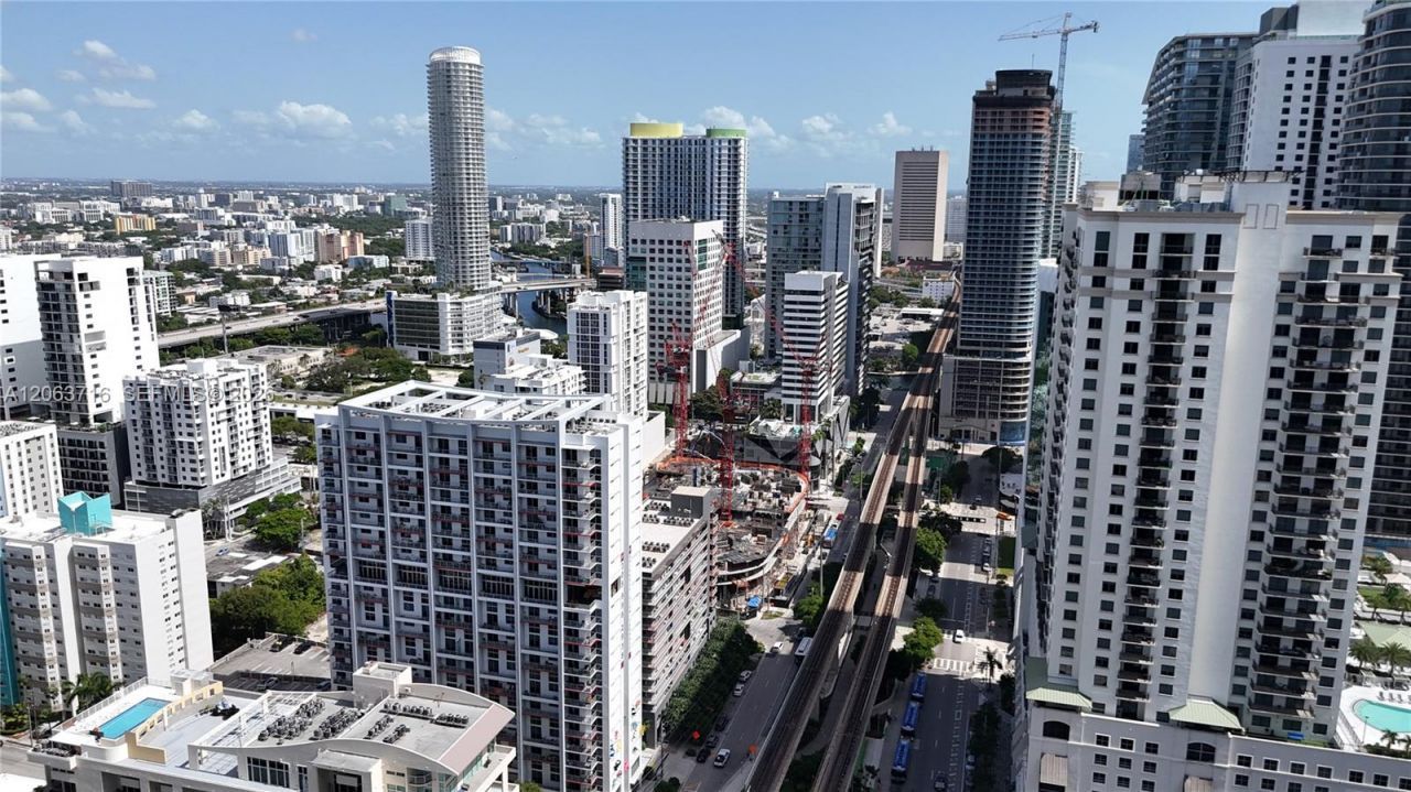 1111 SW 1st Ave, Unit 3014-N, Miami, FL 33130 Photo