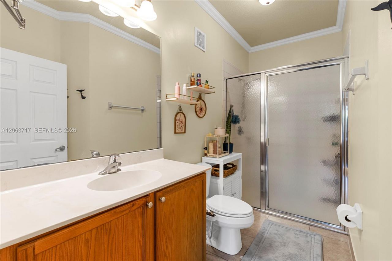 9052 Plymouth Pl, Unit 9052, Tamarac, FL 33321 Photo