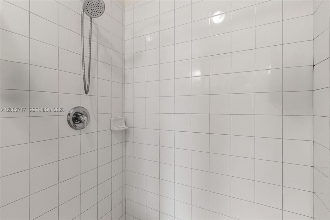 9052 Plymouth Pl, Unit 9052, Tamarac, FL 33321 Photo