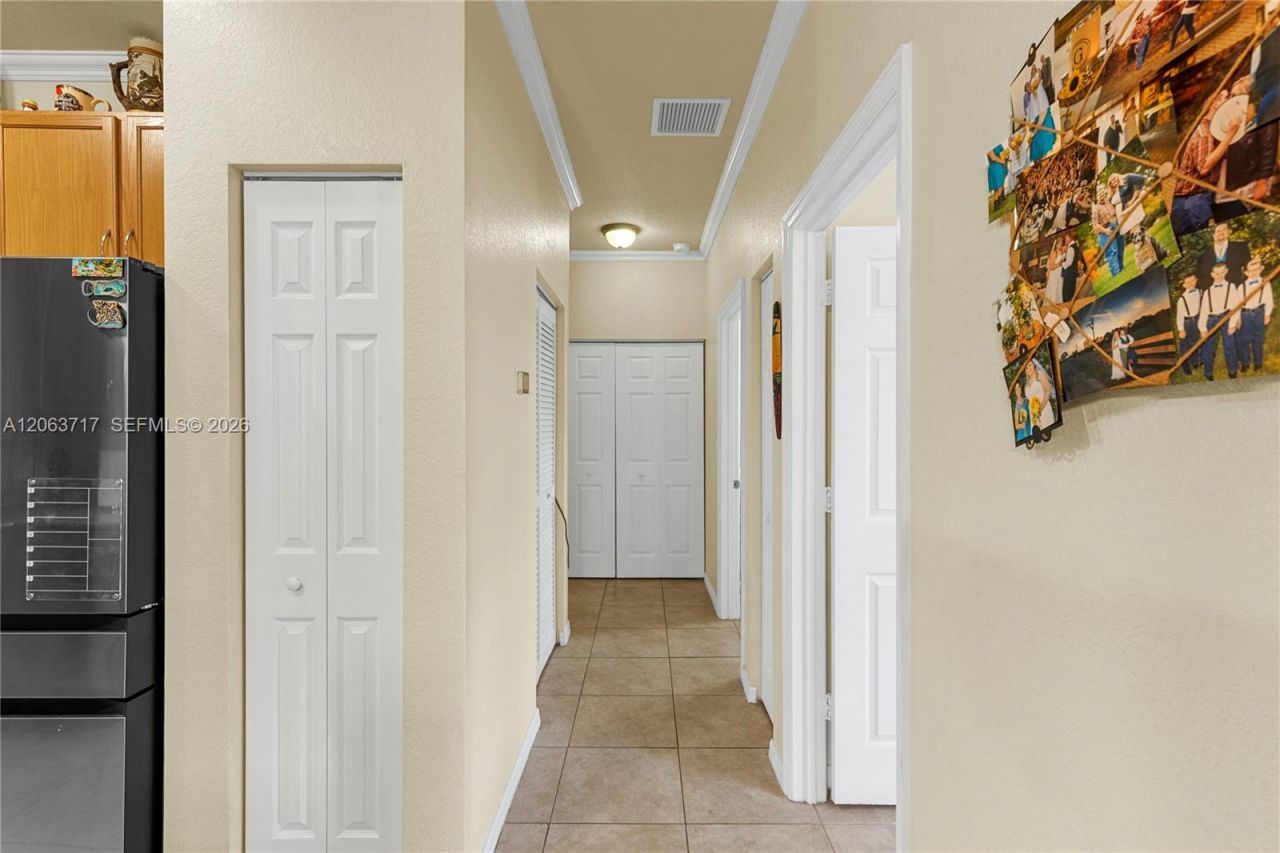 9052 Plymouth Pl, Unit 9052, Tamarac, FL 33321 Photo