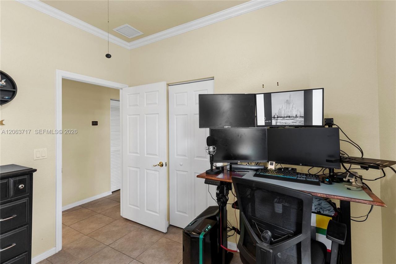 9052 Plymouth Pl, Unit 9052, Tamarac, FL 33321 Photo