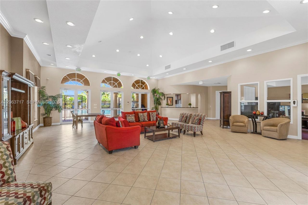 9052 Plymouth Pl, Unit 9052, Tamarac, FL 33321 Photo