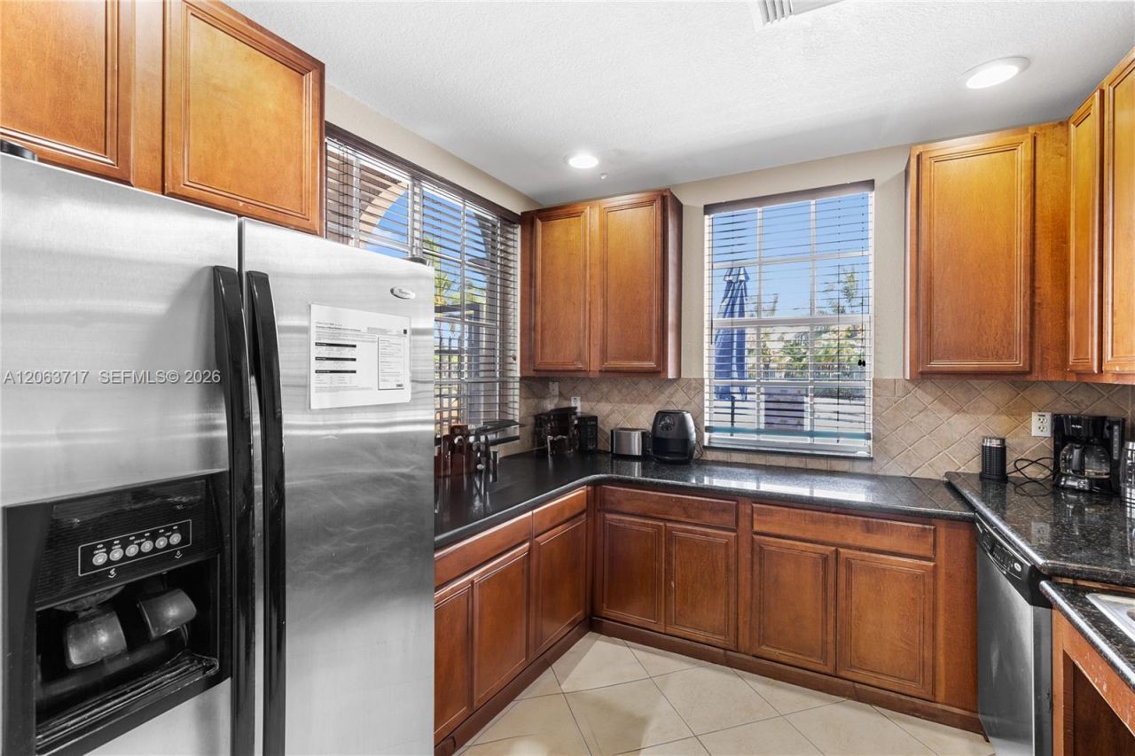 9052 Plymouth Pl, Unit 9052, Tamarac, FL 33321 Photo