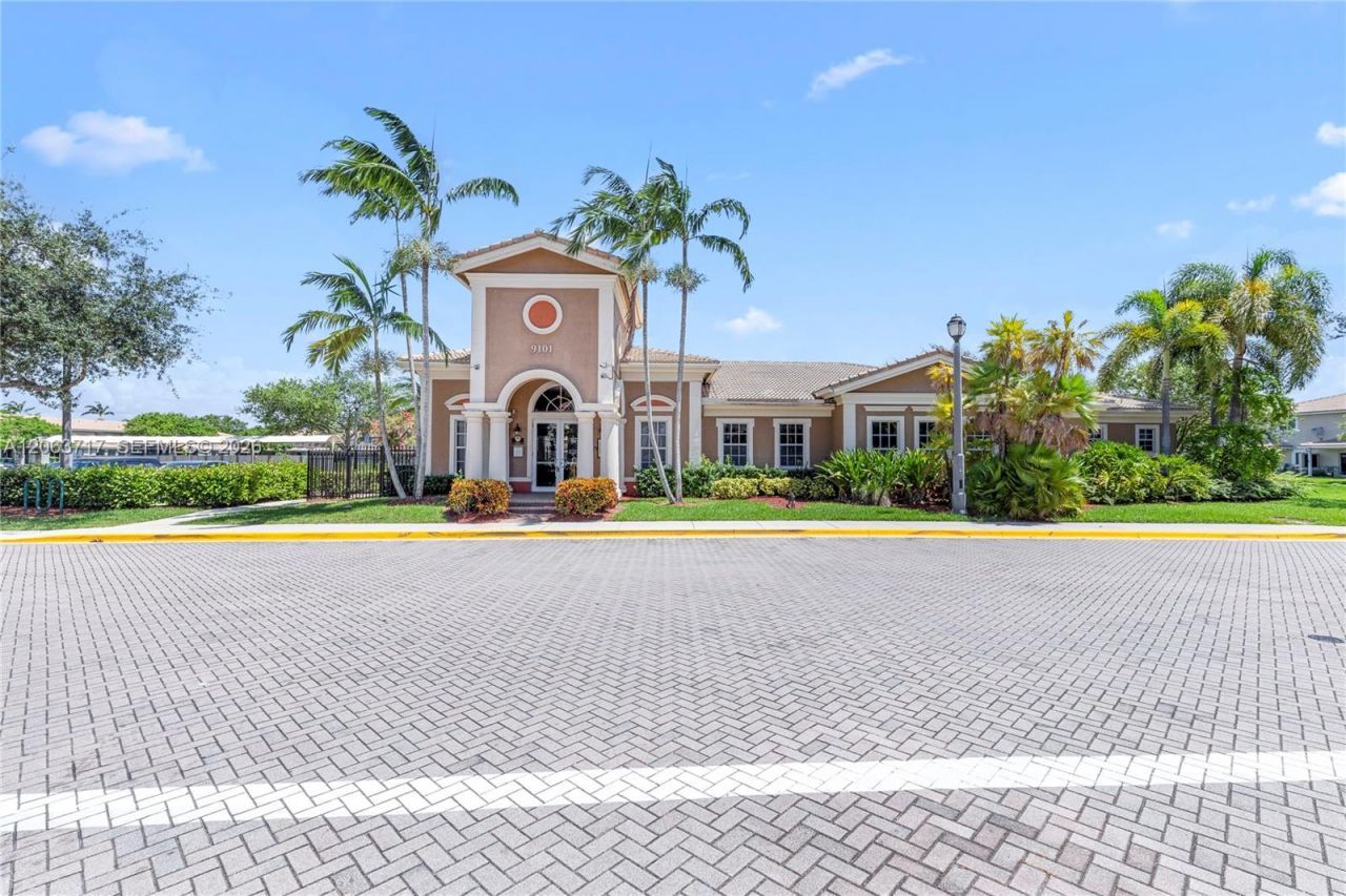 9052 Plymouth Pl, Unit 9052, Tamarac, FL 33321 Photo