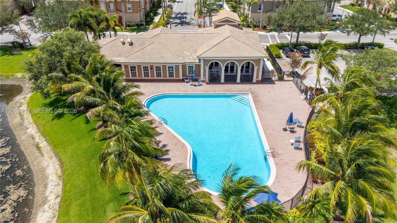 9052 Plymouth Pl, Unit 9052, Tamarac, FL 33321 Photo