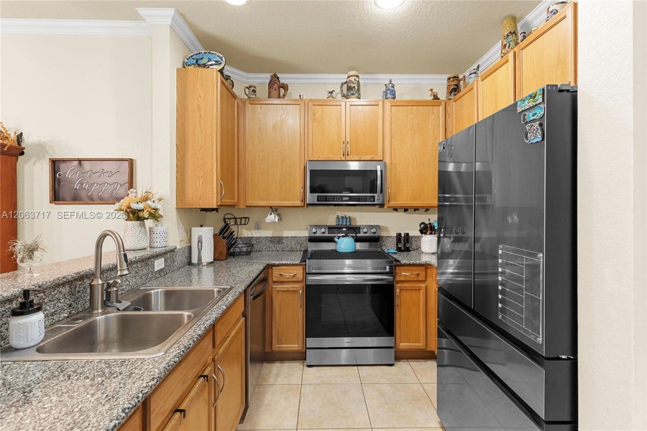 9052 Plymouth Pl, Unit 9052, Tamarac, FL 33321 Photo