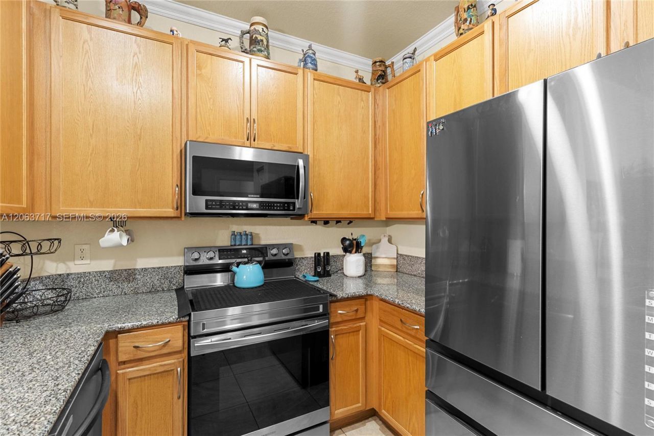 9052 Plymouth Pl, Unit 9052, Tamarac, FL 33321 Photo