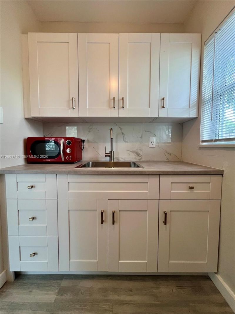 150 NE 59th St, Miami, FL 33137 Photo