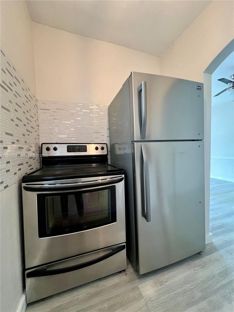 150 NE 59th St, Miami, FL 33137 Photo