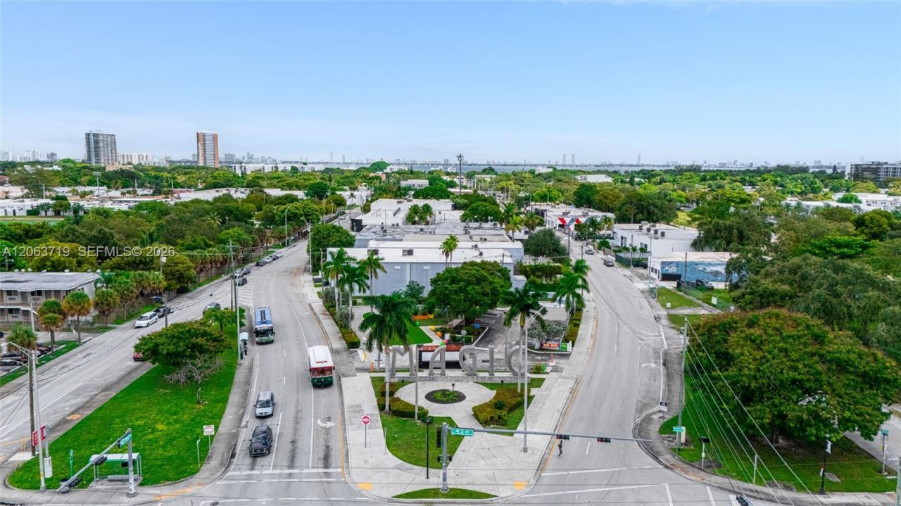 150 NE 59th St, Miami, FL 33137 Photo