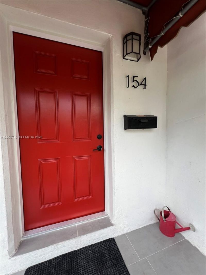 150 NE 59th St, Miami, FL 33137 Photo