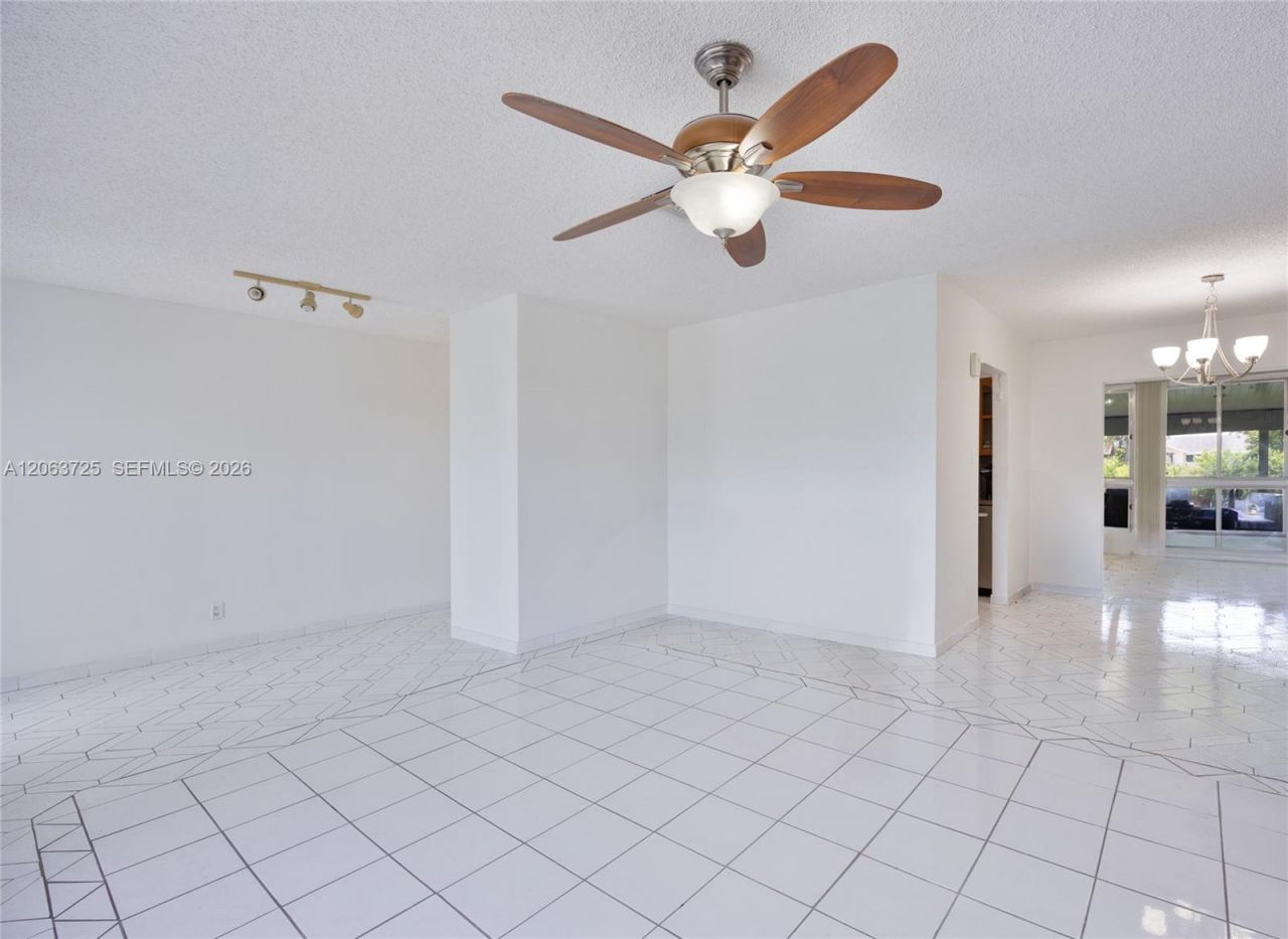 7100 NW 66th Ter, Tamarac, FL 33321 Photo