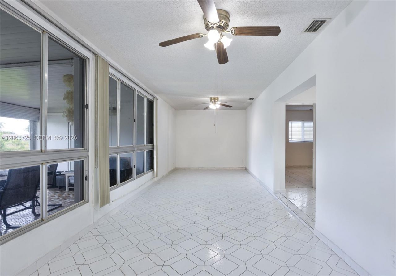 7100 NW 66th Ter, Tamarac, FL 33321 Photo