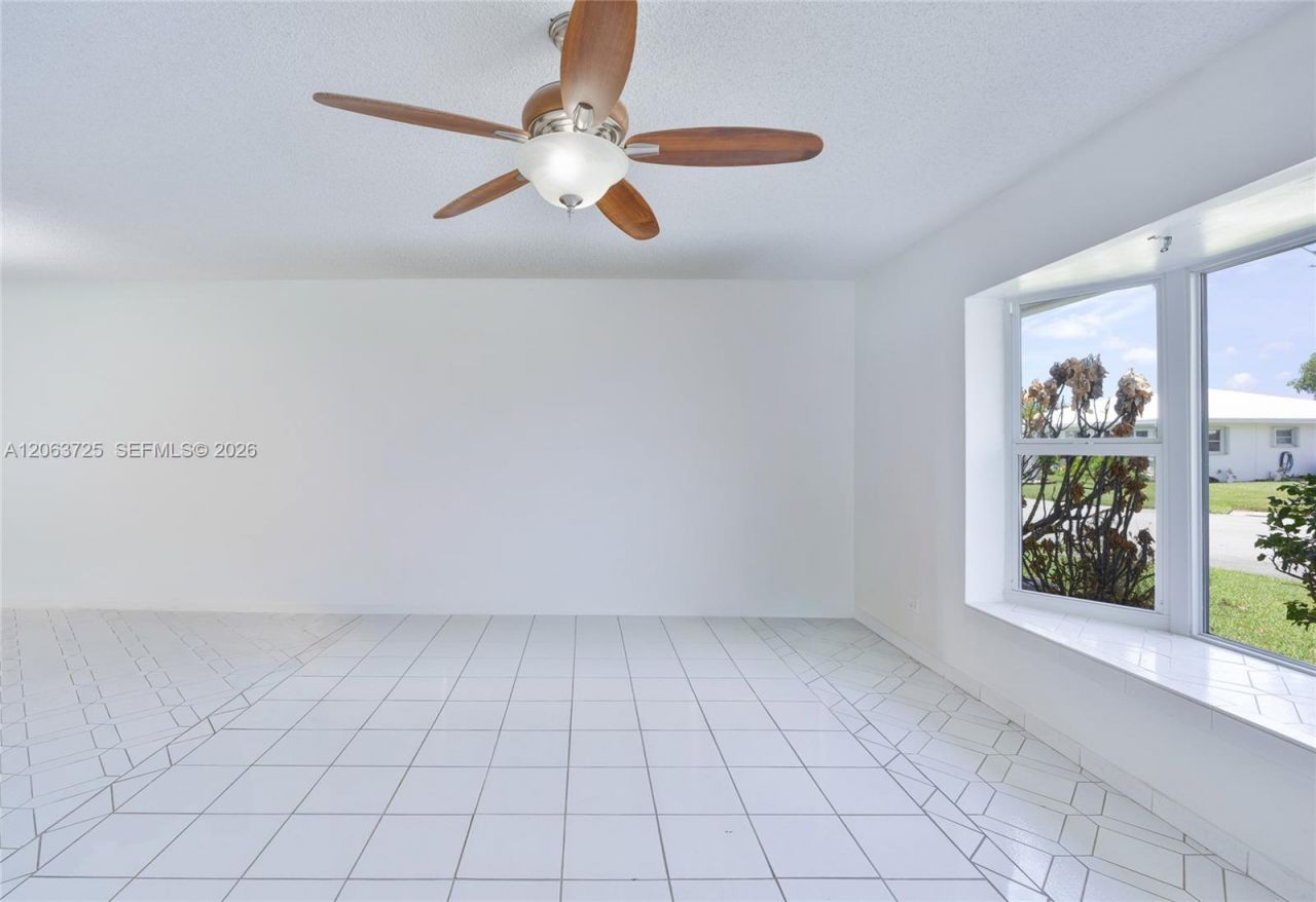 7100 NW 66th Ter, Tamarac, FL 33321 Photo