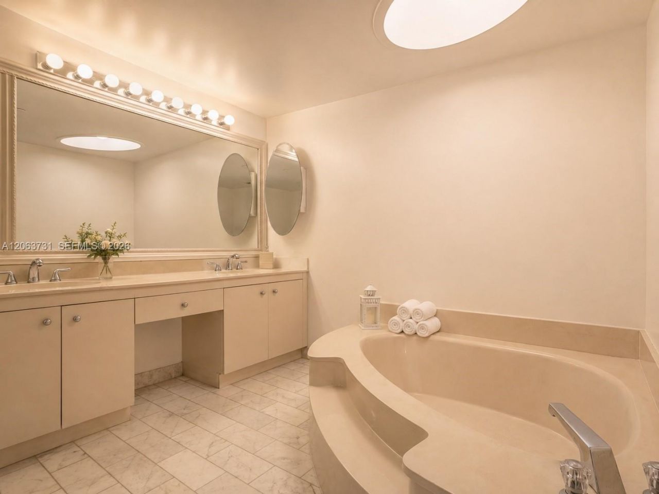 4000 Towerside Ter , Unit 301, Miami, FL 33138 Photo