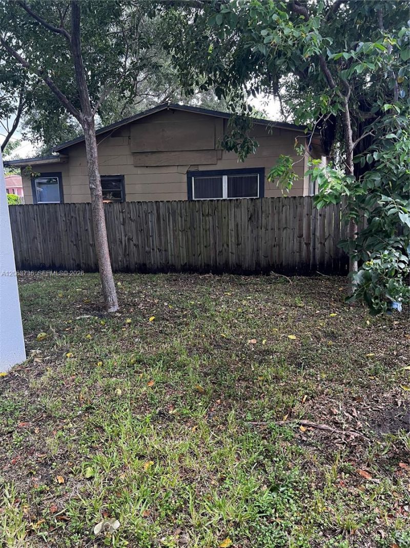 6301 NW 1st Pl, Miami, FL 33150 Photo