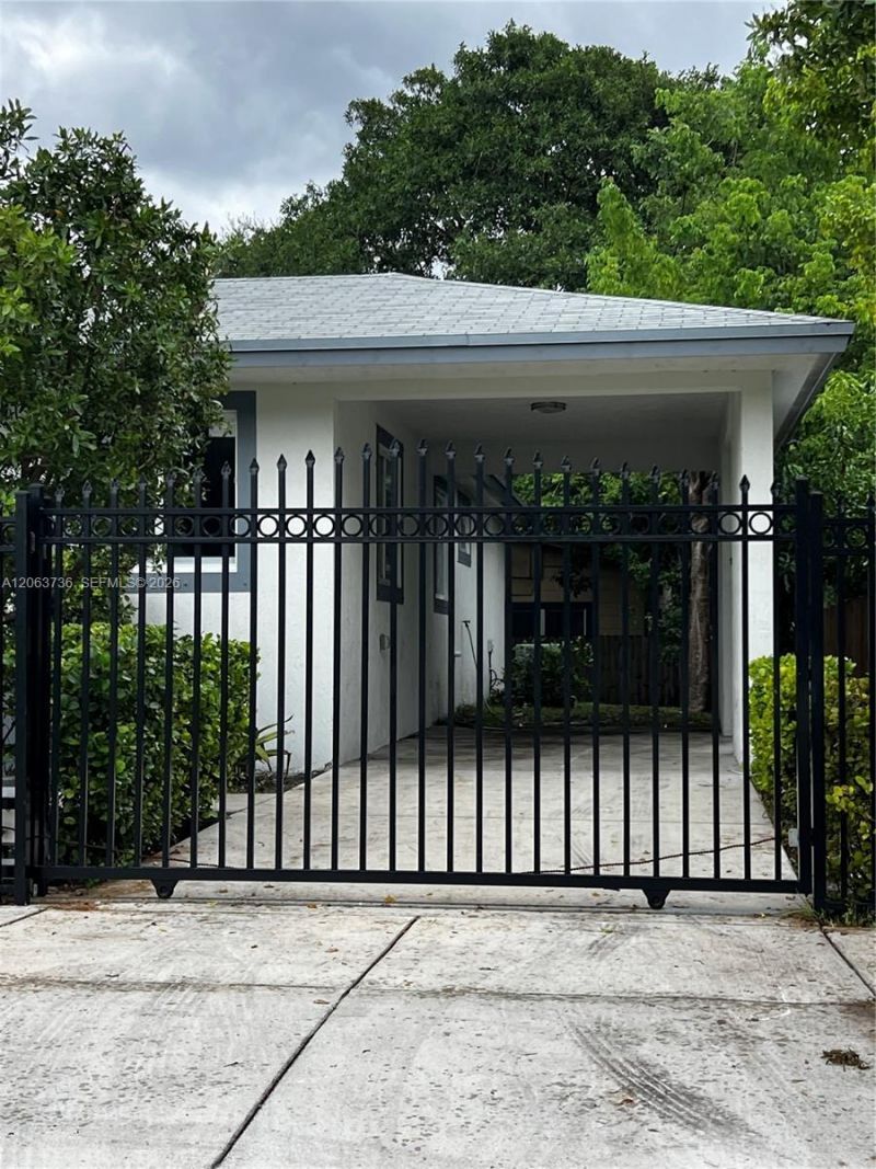 6301 NW 1st Pl, Miami, FL 33150 Photo