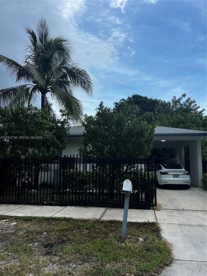 6301 NW 1st Pl, Miami, FL 33150 Photo